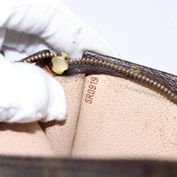 LOUIS VUITTON Monogram Bucket PM Accessory Pouch LV Auth 130706 - Picture 12 of 16